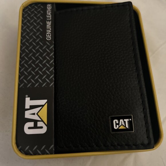 CAT caterpillar men’s black leather trifold wallet w/RFID protection shield Tin - Picture 2 of 15
